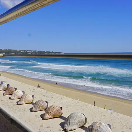 Διαμέρισμα бийч - Obzor