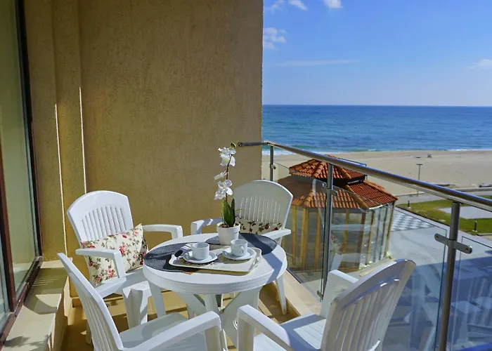 бийч - Апартамент *