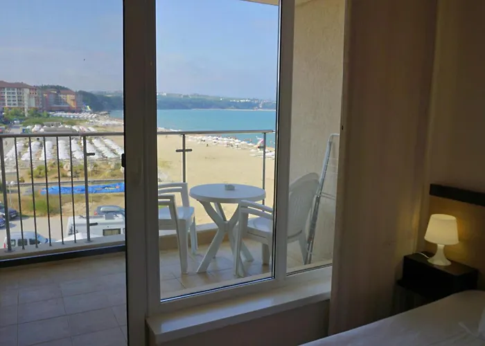 Апартамент бийч -