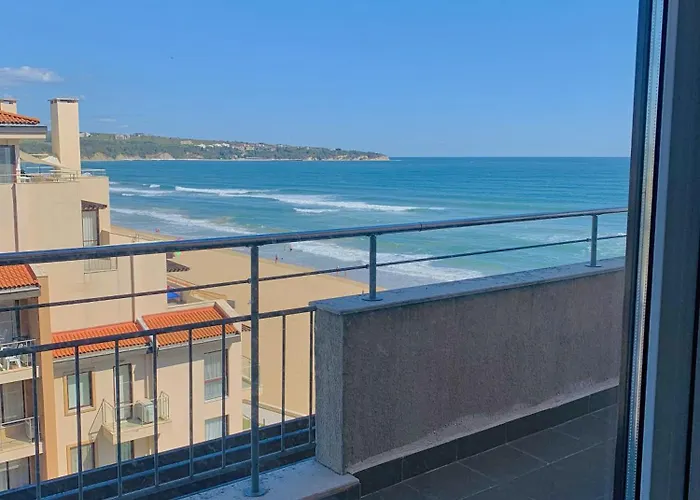 Апартамент бийч -